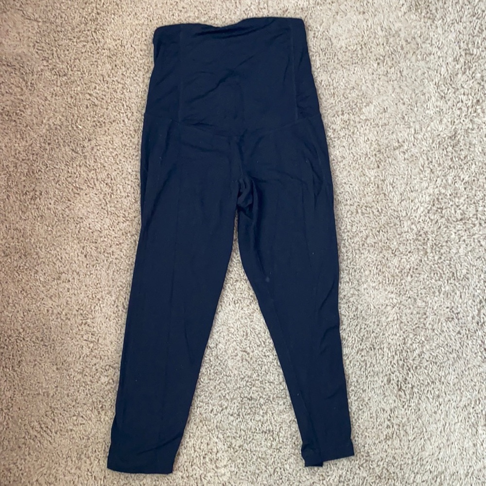 Black cropped maternity leggings